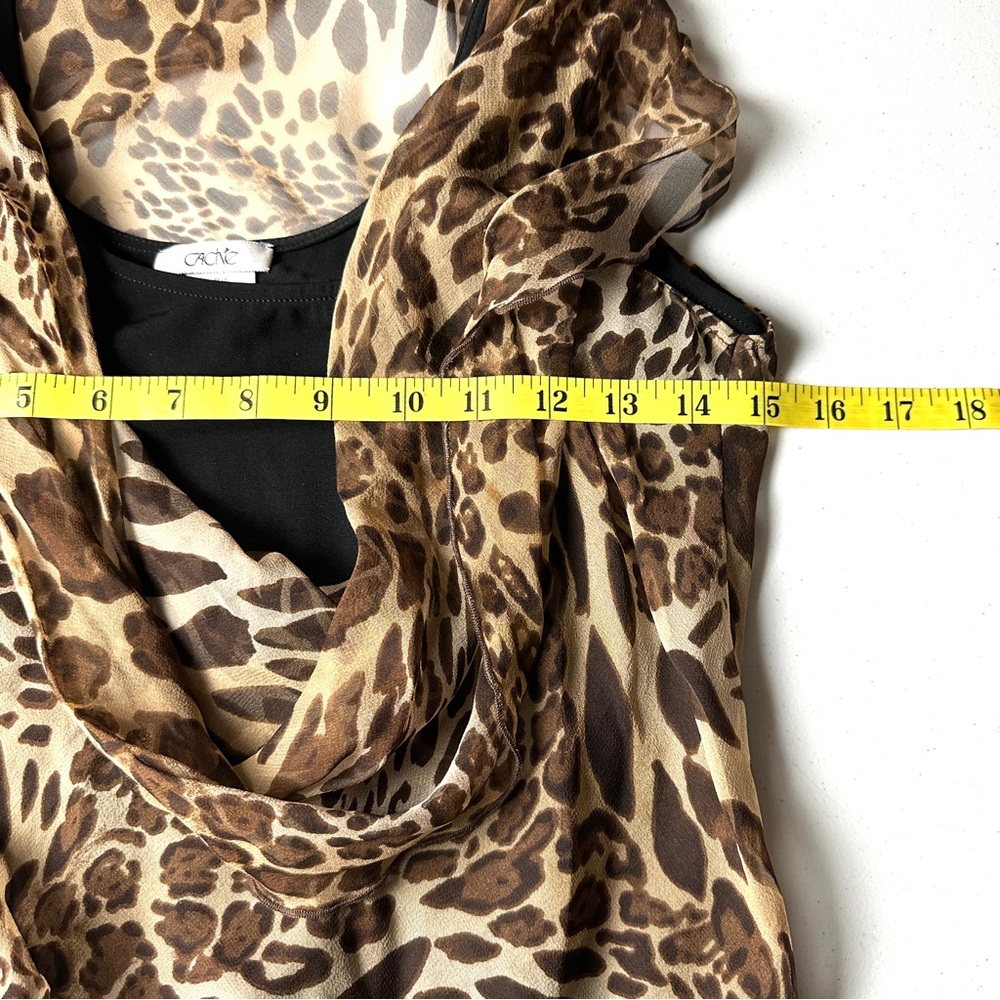 Vintage Cach'e Cheetah Print Sleeveless 100% Silk Top with Black Tank & Hem - Picture 6 of 7